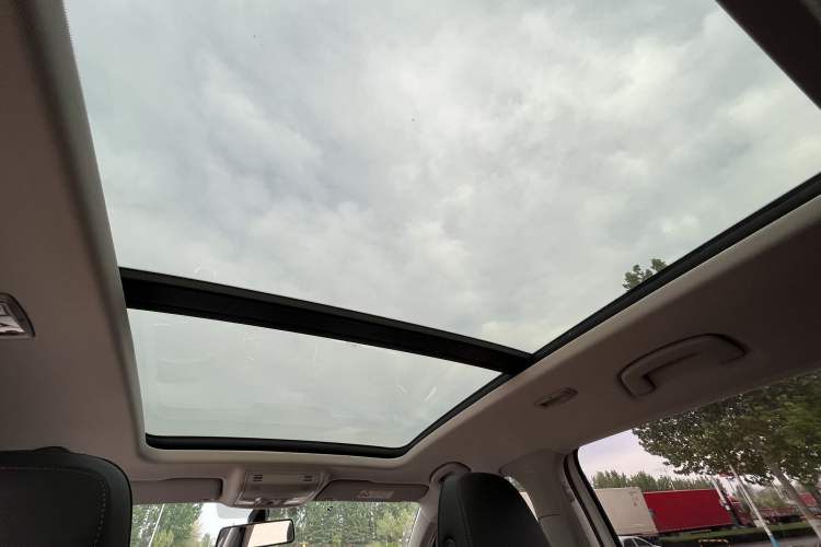 Used Skoda Karoq 2022 Restyled TSI280 Luxury Edition Interior 7