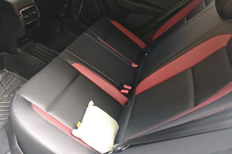 Used Skoda Karoq 2022 TSI280 Luxury Edition Left Rear Seat
