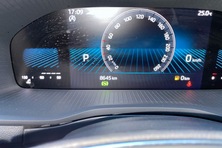 Used Skoda Karoq 2022 TSI280 Premium Edition Odometer Close Up