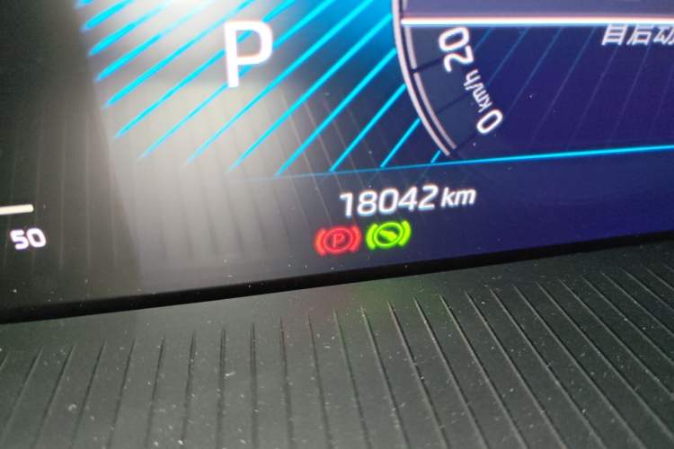 Used Skoda Karoq 2022 TSI280 Premium Edition Odometer Close Up