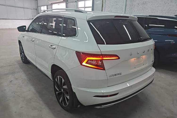 Used Skoda Karoq 2022 Restyled TSI280 Luxury Edition Rear Left 45 Deg