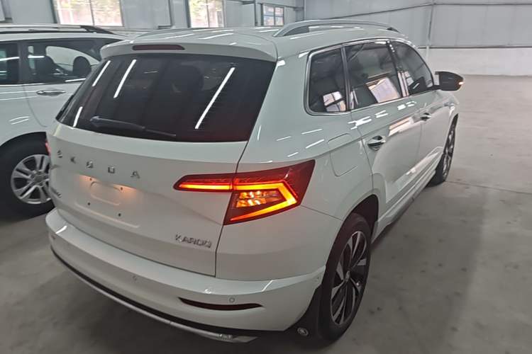 Used Skoda Karoq 2022 Restyled TSI280 Luxury Edition Rear Right 45 Deg