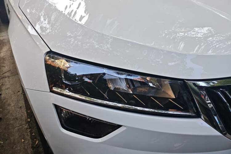 Used Skoda Karoq 2022 TSI280 Luxury Edition Right Front Headlight
