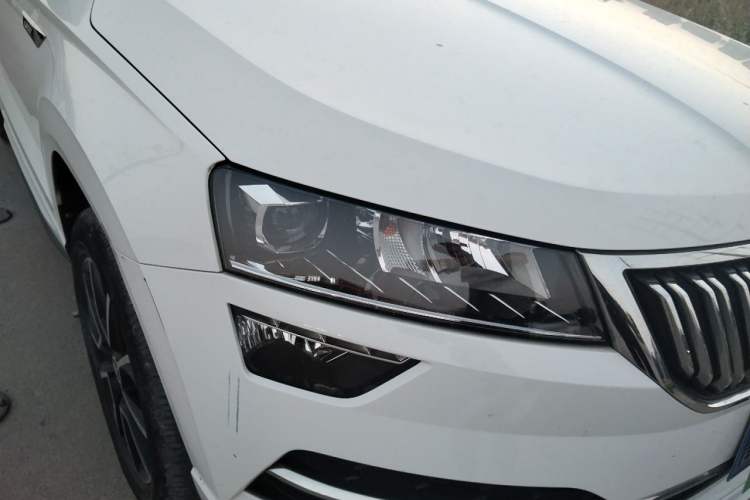 Used Skoda Karoq 2022 TSI280 Luxury Edition Right Front Headlight