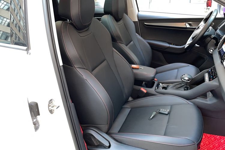 Used Skoda Karoq 2022 TSI280 Premium Edition Right Front Seat