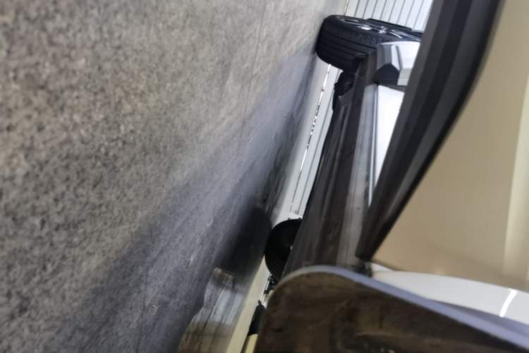 Used Skoda Karoq 2022 TSI280 Premium Edition Right Side Sill