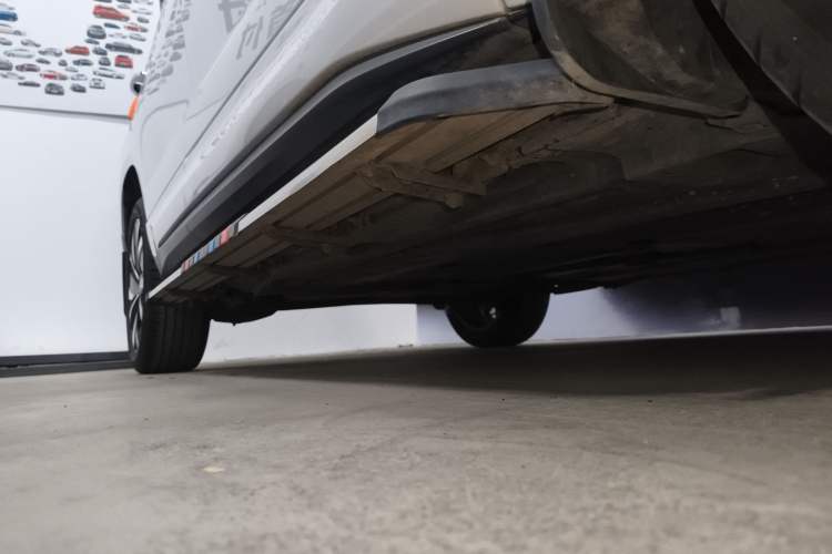 Used Skoda Karoq 2022 TSI280 Luxury Edition Right Side Sill