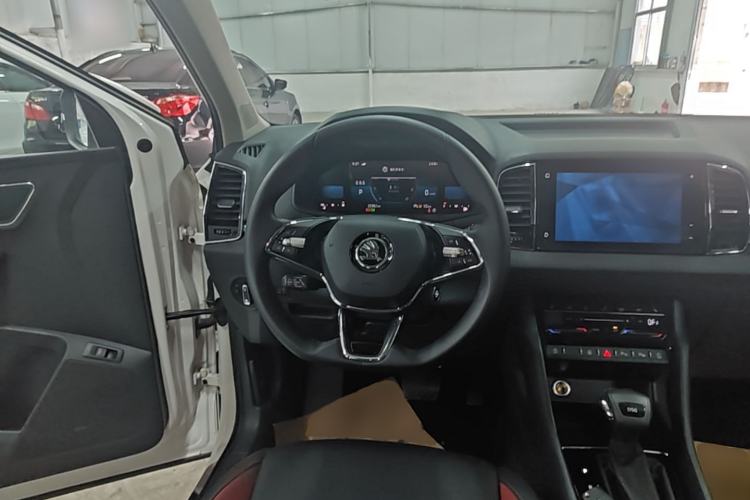 Used Skoda Karoq 2022 Restyled TSI280 Luxury Edition Steering Wheel