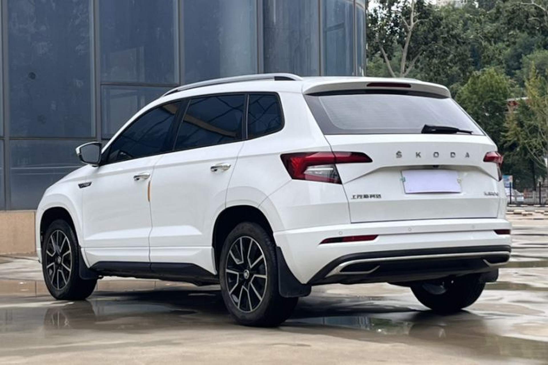 Used Skoda Karoq 2023 TSI280 Premium Edition Exterior 6
