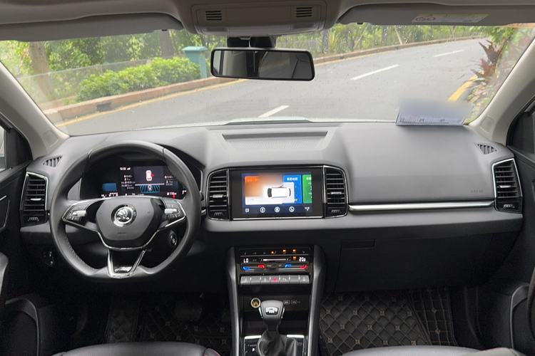 Used Skoda Karoq 2023 TSI280 Premium Edition Interior 13