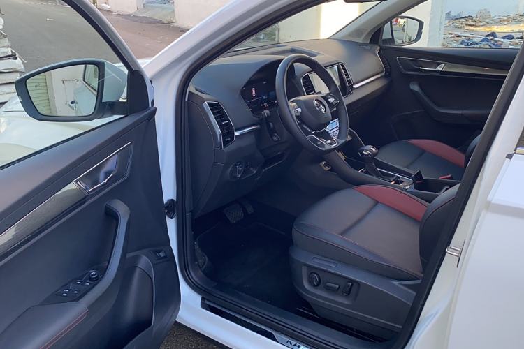 Used Skoda Karoq 2023 TSI280 Luxury Edition Interior 2