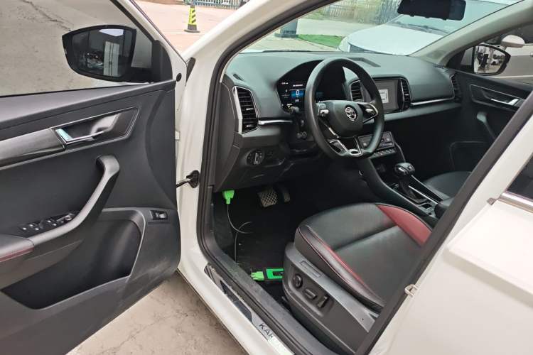 Used Skoda Karoq 2023 TSI280 Luxury Edition Interior 3