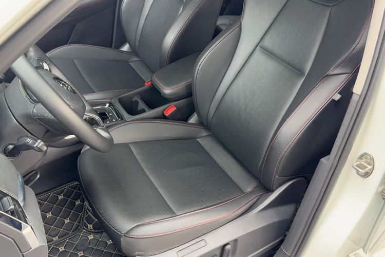 Used Skoda Karoq 2023 TSI280 Premium Edition Interior 5