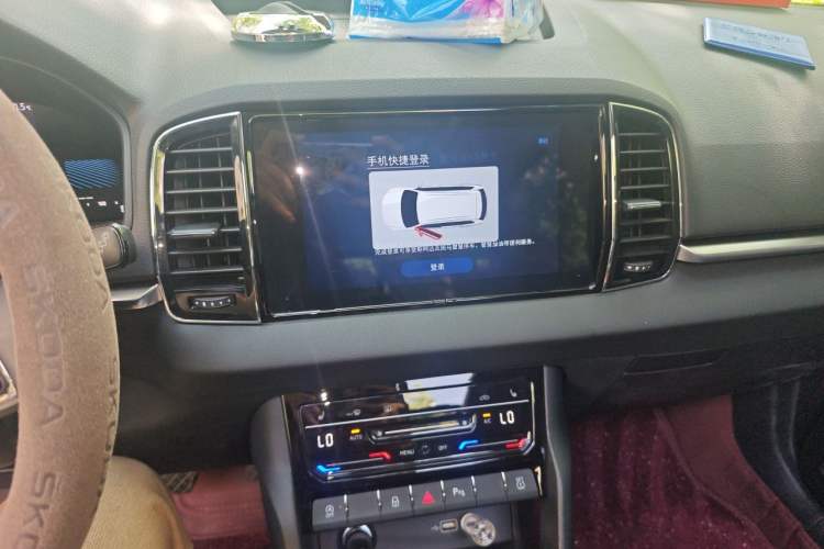 Used Skoda Karoq 2024 TSI280 Premium Edition Audio And AC Panel
