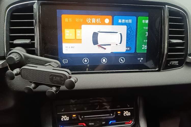 Used Skoda Karoq 2024 TSI280 Luxury Edition Audio And AC Panel