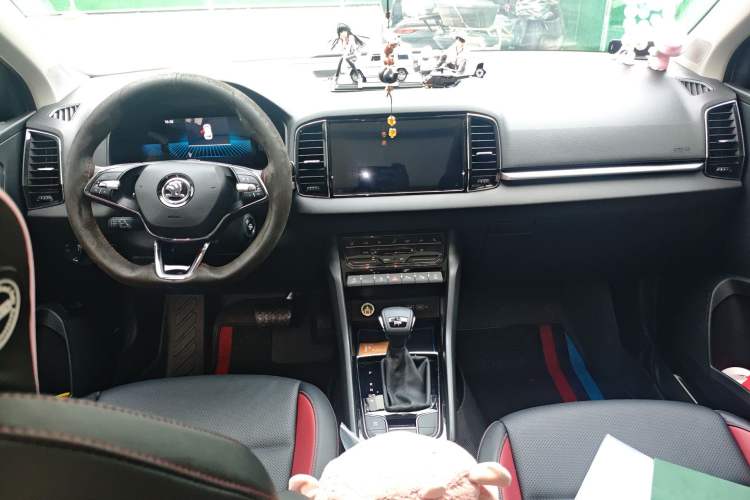 Used Skoda Karoq 2024 TSI280 Luxury Edition Center Console