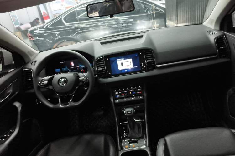 Used Skoda Karoq 2024 TSI280 Premium Edition Center Console
