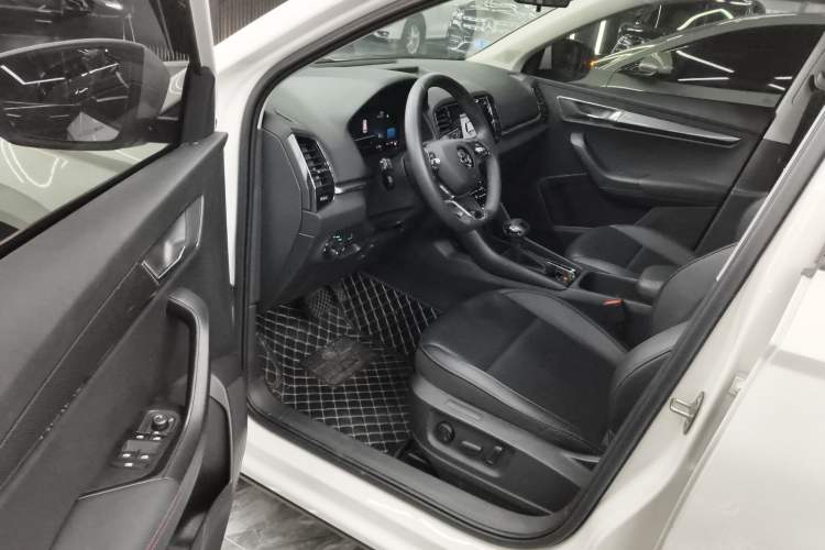 Used Skoda Karoq 2024 TSI280 Premium Edition Driver Seat