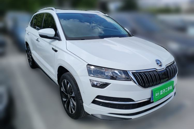 Used Skoda Karoq 2024 TSI280 Luxury Edition Front Right 45 Deg
