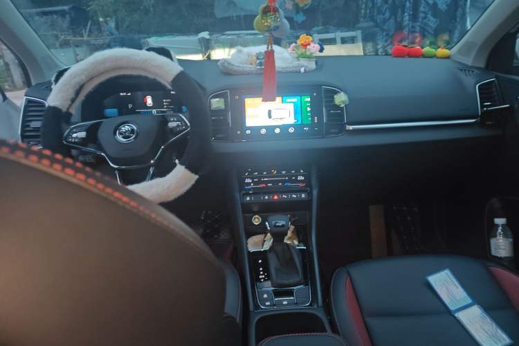 Used Skoda Karoq 2024 TSI280 Luxury Edition Interior 2