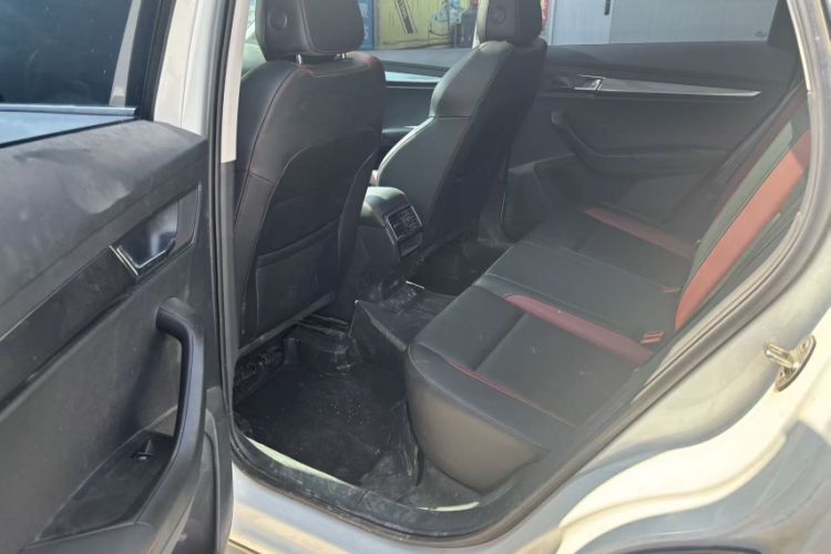 Used Skoda Karoq 2024 TSI280 Luxury Edition Interior 4