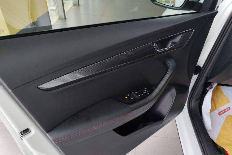 Used Skoda Karoq 2024 TSI280 Premium Edition Left Front Door Interior