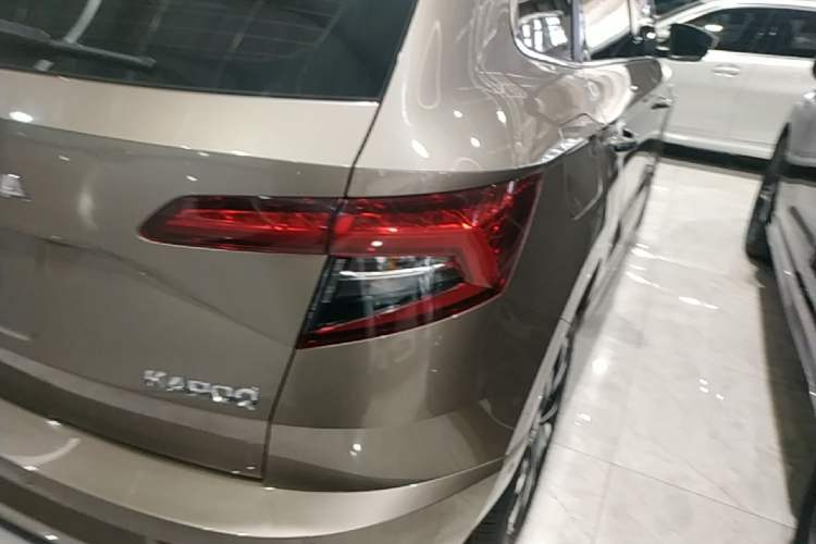 Used Skoda Karoq 2025 TSI280 Luxury Edition Right Rear Taillight