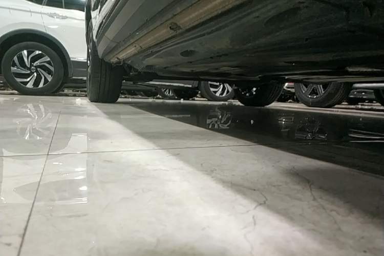 Used Skoda Karoq 2025 TSI280 Luxury Edition Right Side Sill