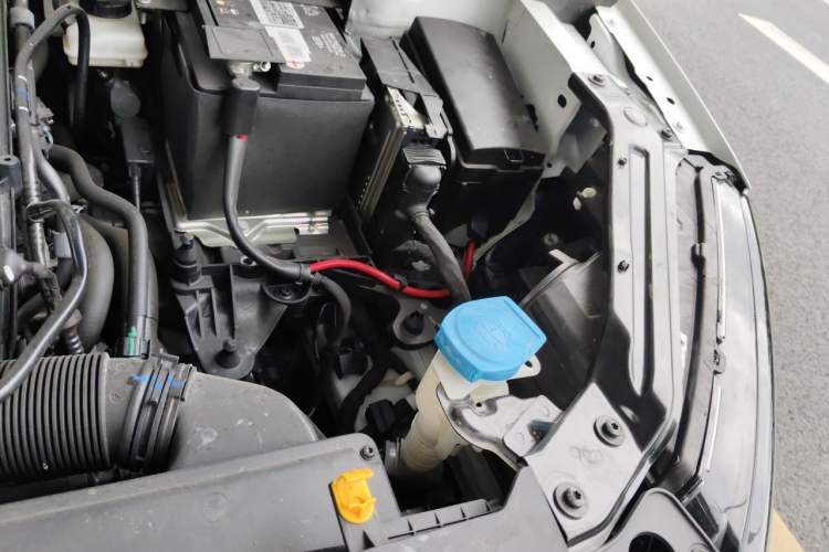 Used Skoda Karoq 2025 TSI280 Luxury Edition Engine Bay Left