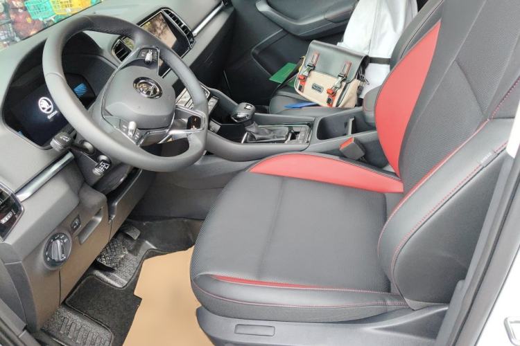 Used Skoda Karoq 2025 TSI280 Luxury Edition Left Front Seat