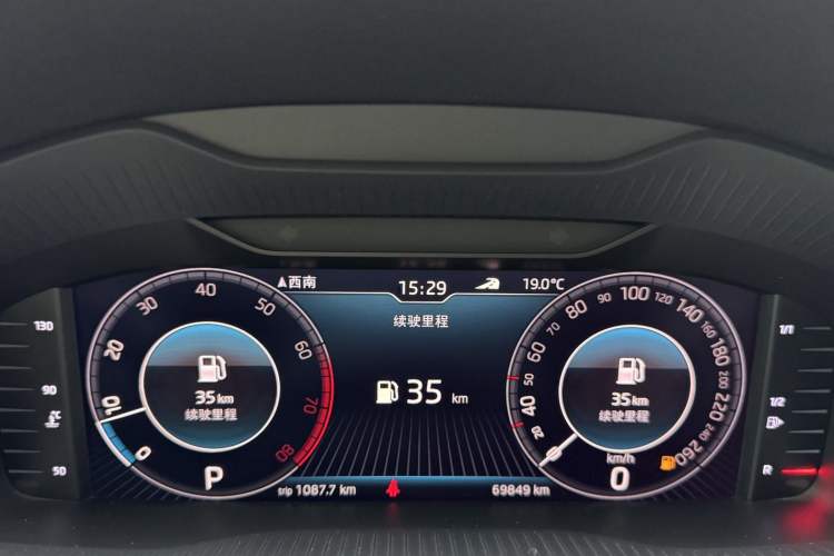 Used Skoda Kodiaq 2019 Facelifted TSI330 5-Seater Two-Wheel-Drive Luxury Enjoyment Edition China VI Standard Odometer Close Up