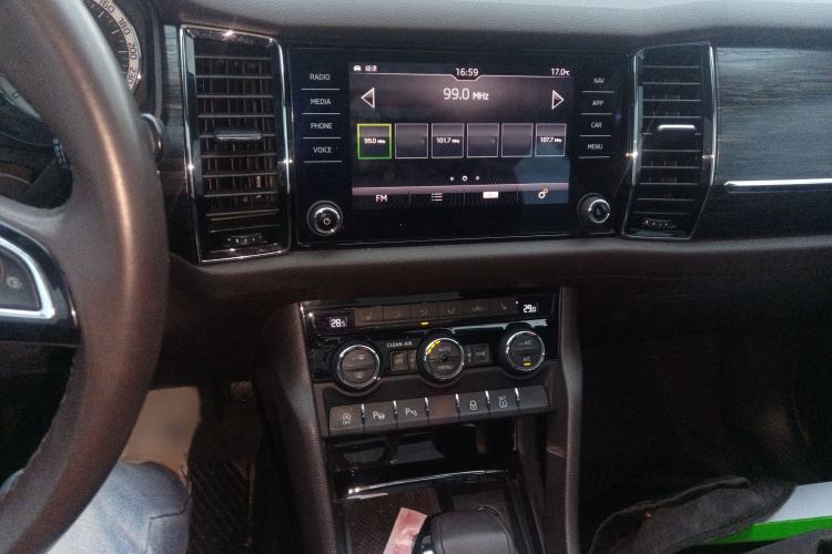 Used Skoda Kodiaq 2018 TSI380 7-Seater Four-Wheel-Drive Flagship Edition Audio And AC Panel