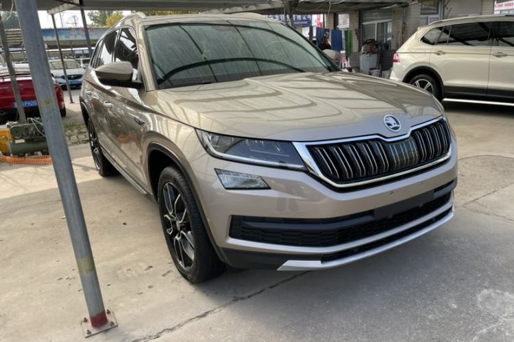Used Skoda Kodiaq 2017 TSI380 7-Seater Four-Wheel-Drive Flagship Edition Exterior 2