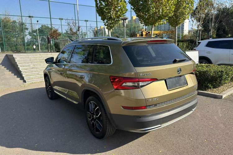 Used Skoda Kodiaq 2017 TSI330 7-Seater Two-Wheel-Drive Luxury Edition Exterior 3