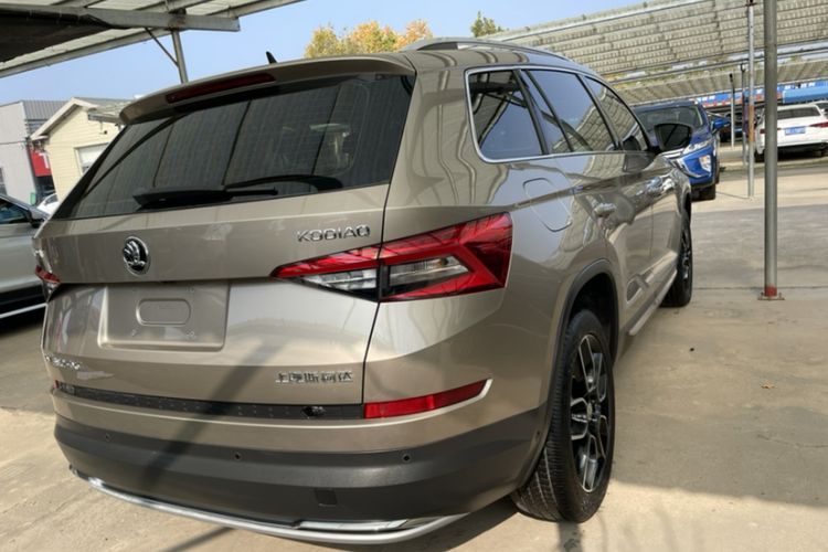 Used Skoda Kodiaq 2017 TSI380 7-Seater Four-Wheel-Drive Flagship Edition Exterior 3