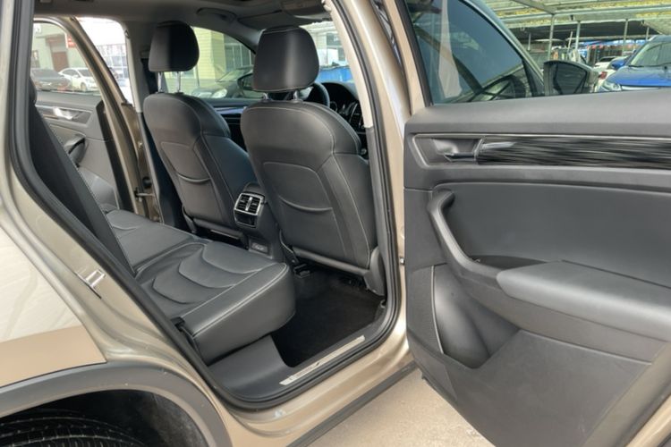 Used Skoda Kodiaq 2017 TSI380 7-Seater Four-Wheel-Drive Flagship Edition Interior 7