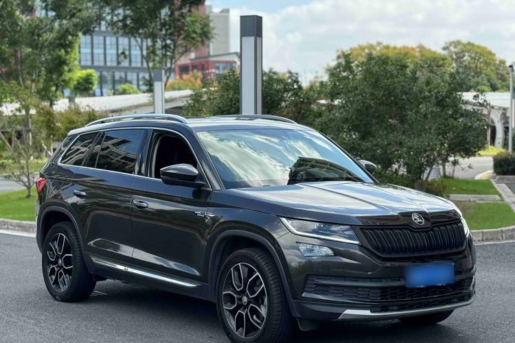 Used Skoda Kodiaq 2018 Restyled TSI330 7-Seater Two-Wheel Drive Luxury Tech Edition Exterior 2