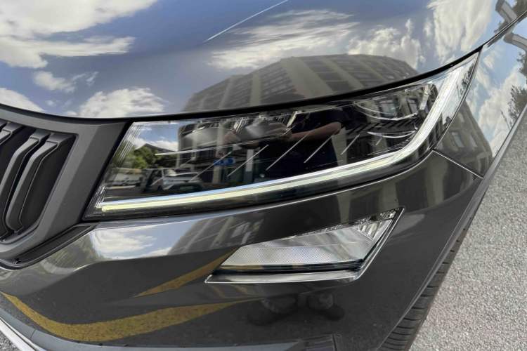 Used Skoda Kodiaq 2018 Restyled TSI330 7-Seater Two-Wheel Drive Luxury Tech Edition Exterior 7