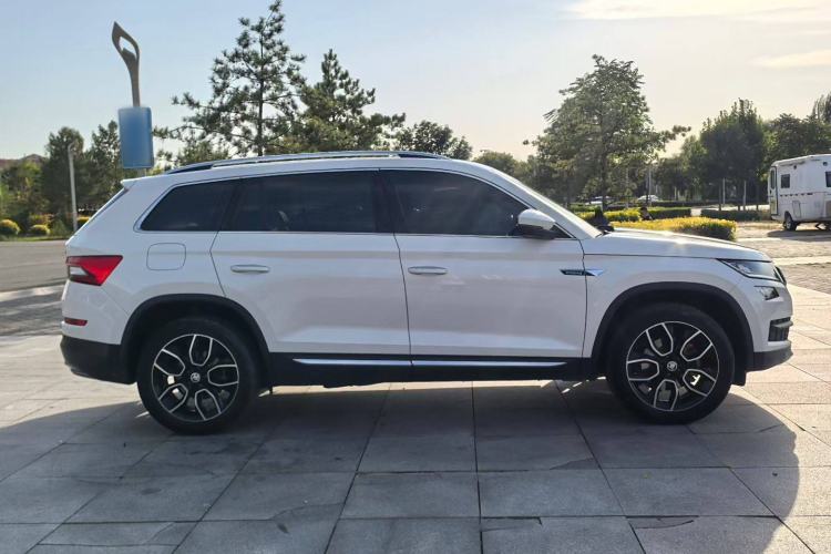 Used Skoda Kodiaq 2018 Restyled TSI330 7-Seater Two-Wheel Drive Luxury Enjoyment Edition Exterior 3