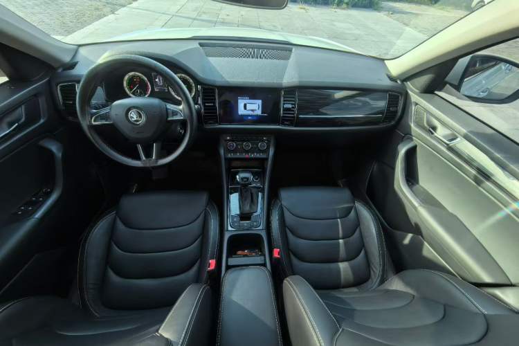 Used Skoda Kodiaq 2018 Restyled TSI330 7-Seater Two-Wheel Drive Luxury Enjoyment Edition Interior 1