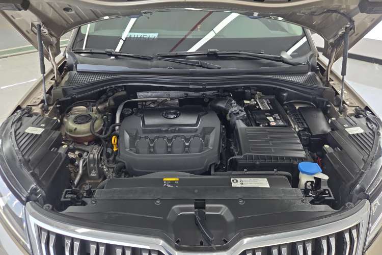 Used Skoda Kodiaq 2020 TSI330 7-Seater Two-Wheel-Drive Luxury Enjoyment Edition Engine Bay