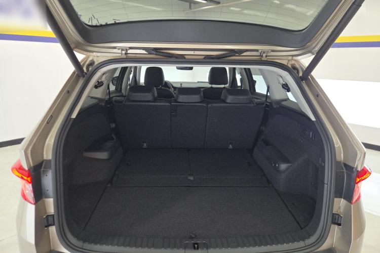 Used Skoda Kodiaq 2020 TSI330 7-Seater Two-Wheel-Drive Luxury Enjoyment Edition Trunk