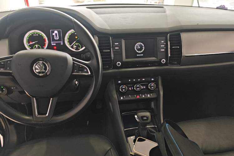 Used Skoda Kodiaq 2017 TSI330 5-seat Two-Wheel Drive Comfort Edition Audio And AC Panel