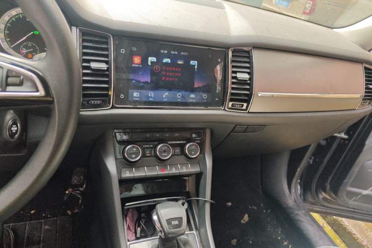 Used Skoda Kodiaq 2017 TSI330 5-seat Two-Wheel Drive Comfort Edition Audio And AC Panel