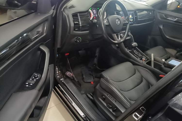 Used Skoda Kodiaq 2017 TSI330 7-Seater Two-Wheel-Drive Luxury Edition Driver Seat