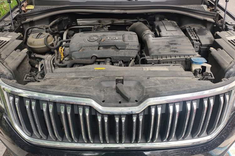 Used Skoda Kodiaq 2017 TSI330 7-Seater Two-Wheel-Drive Luxury Edition Engine Bay