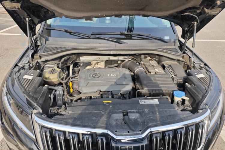 Used Skoda Kodiaq 2017 TSI380 7-Seater Four-Wheel-Drive Flagship Edition Engine Bay