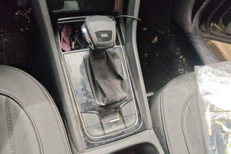 Used Skoda Kodiaq 2017 TSI330 5-seat Two-Wheel Drive Comfort Edition Gear Lever