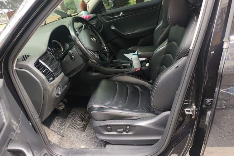 Used Skoda Kodiaq 2017 TSI330 7-Seater Two-Wheel-Drive Luxury Edition Left Front Seat