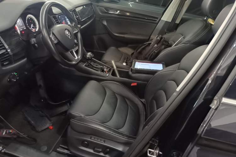 Used Skoda Kodiaq 2017 TSI330 7-Seater Two-Wheel-Drive Luxury Edition Left Front Seat